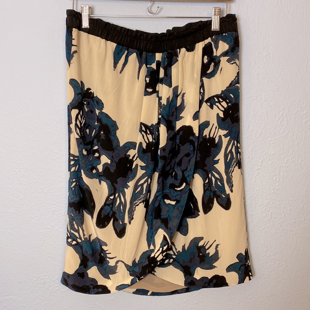 Day Birger et Mikkelsen Womens Sz M 100% Silk White Skirt Blue Floral Tulip Hem